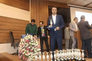 پژوهشگر برتر 