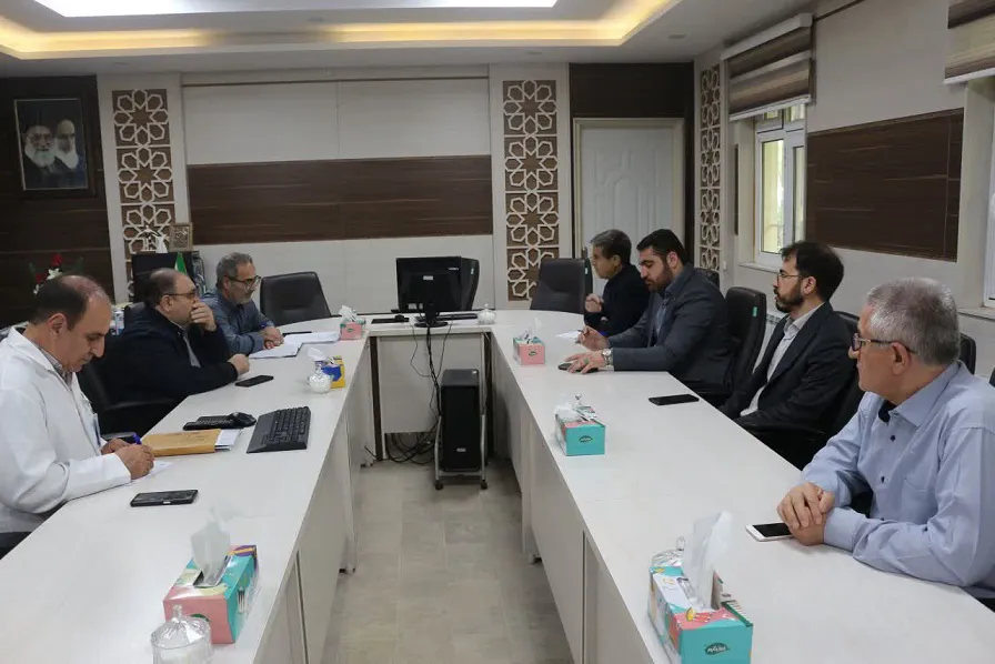 پیگیری مطالبات کادردرمان و مشکلات مرکز آموزشی درمانی شهداء تبریزدربازدید دکتر صدیقی